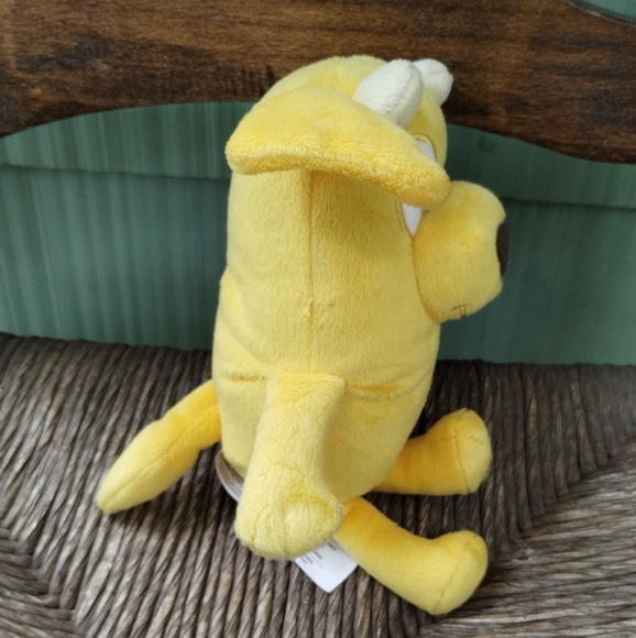 Bluey & Friends Lucky 7" Plush with Football - Picture 3 of 13